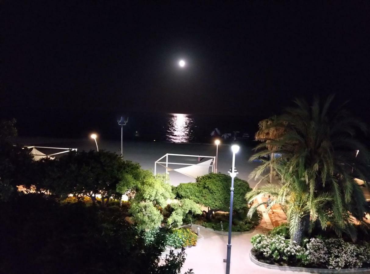 First Line Beach Sea View Εστεπόνα Εξωτερικό φωτογραφία